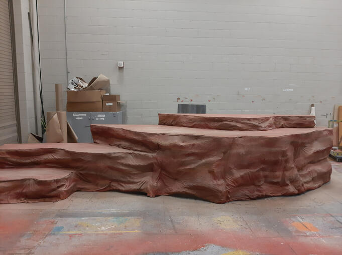 dirt/distressing for rocky platforms