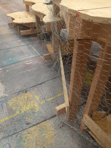 chicken wire shaping for rocky platforms