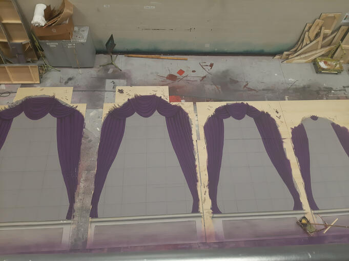 trompe curtain swags